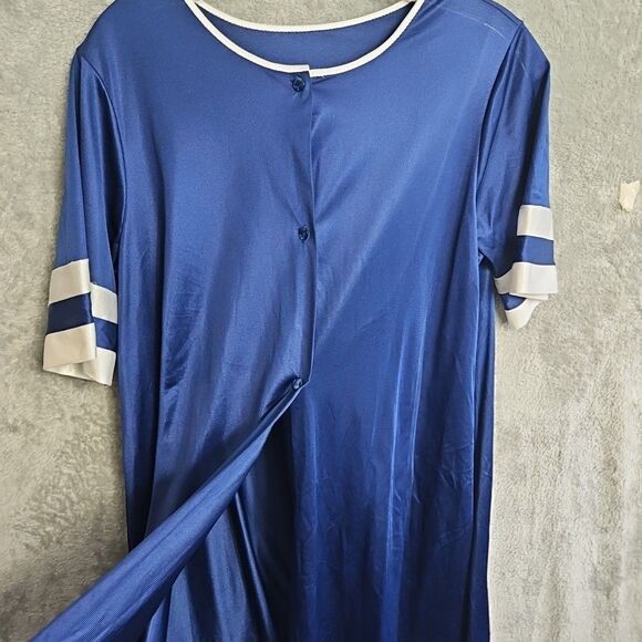 Pinehurst Lingerie Women's Sz Small Blue white Robe 3 button Vintage USA Nylon - Picture 10 of 13